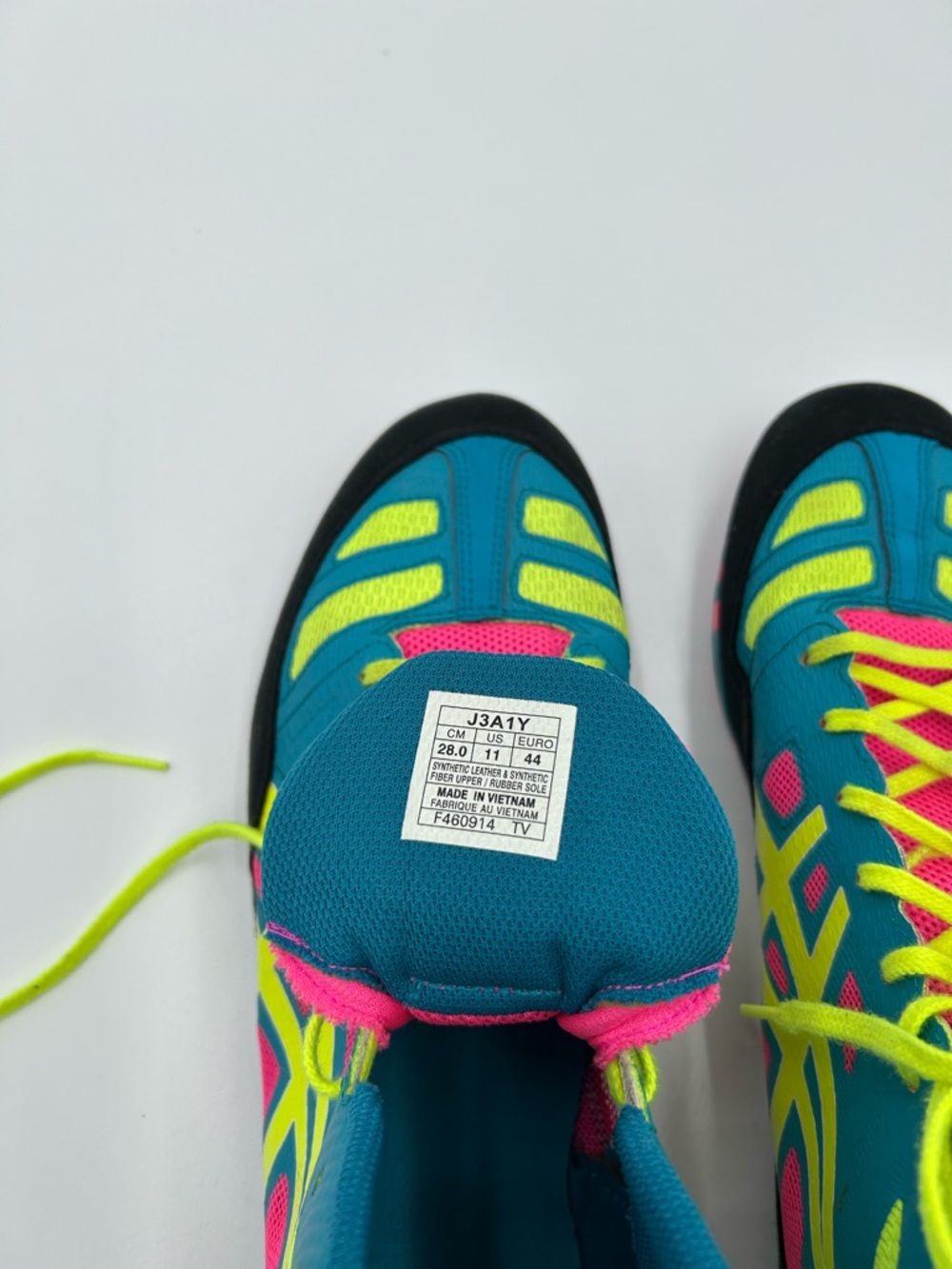Asics JB Elite Wrestling J3A1Y Shoes Teal Neon Yellow Pink Accents 11 Preowned - Picture 6 of 8